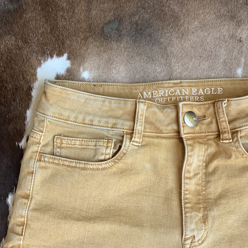 American Eagle Super Stretch Tan Denim Shorts | 6 - Picture 2 of 8